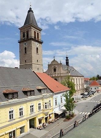 Stadthotel Schwerterbraeu Юденбурґ Екстер'єр фото