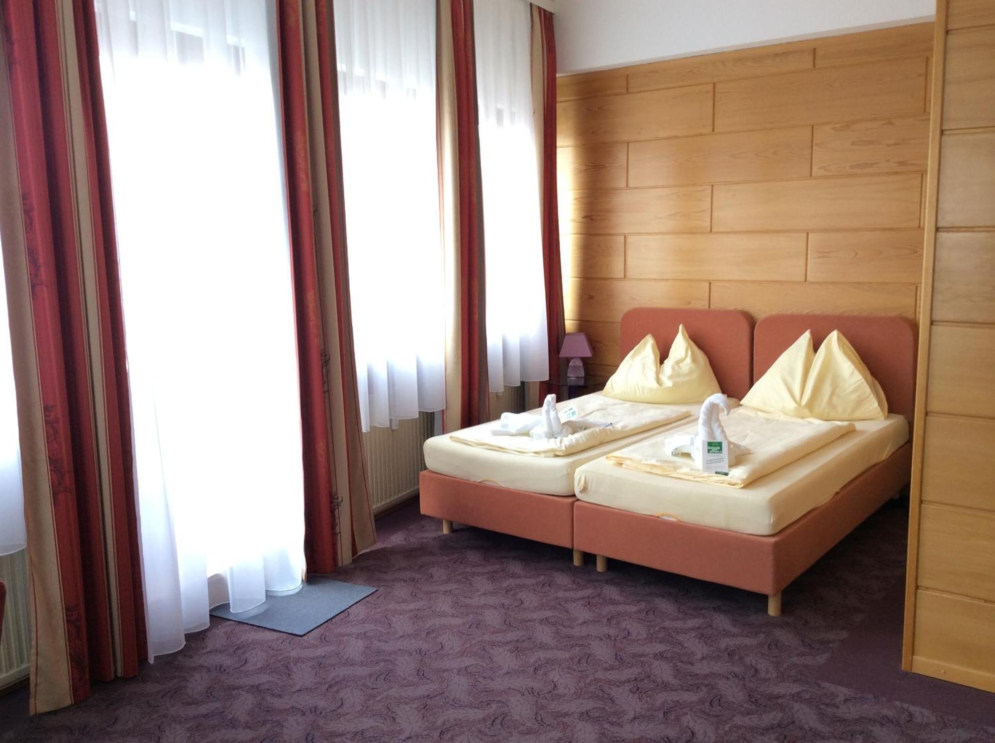Stadthotel Schwerterbraeu Юденбурґ Номер фото